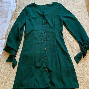 Green dress! Never wore!